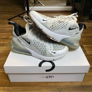 Nike - Women’s Air 270’s